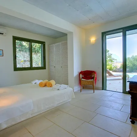 别墅 Telina Ideales